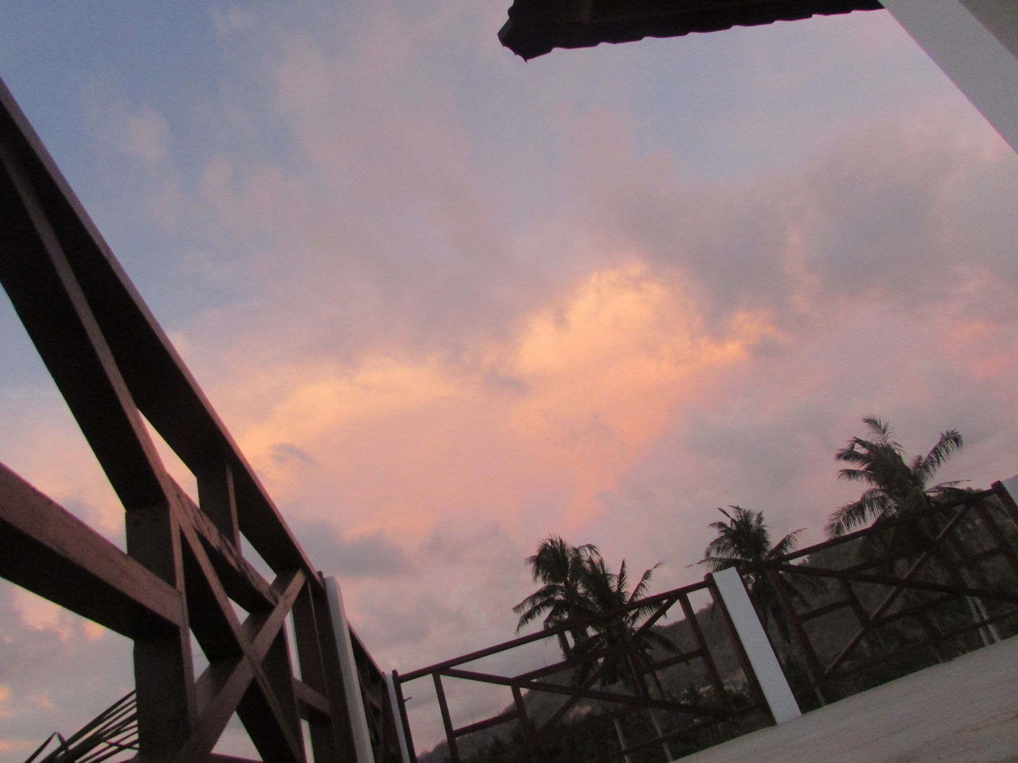 Friends Beach Hotel Kuta  外观 照片