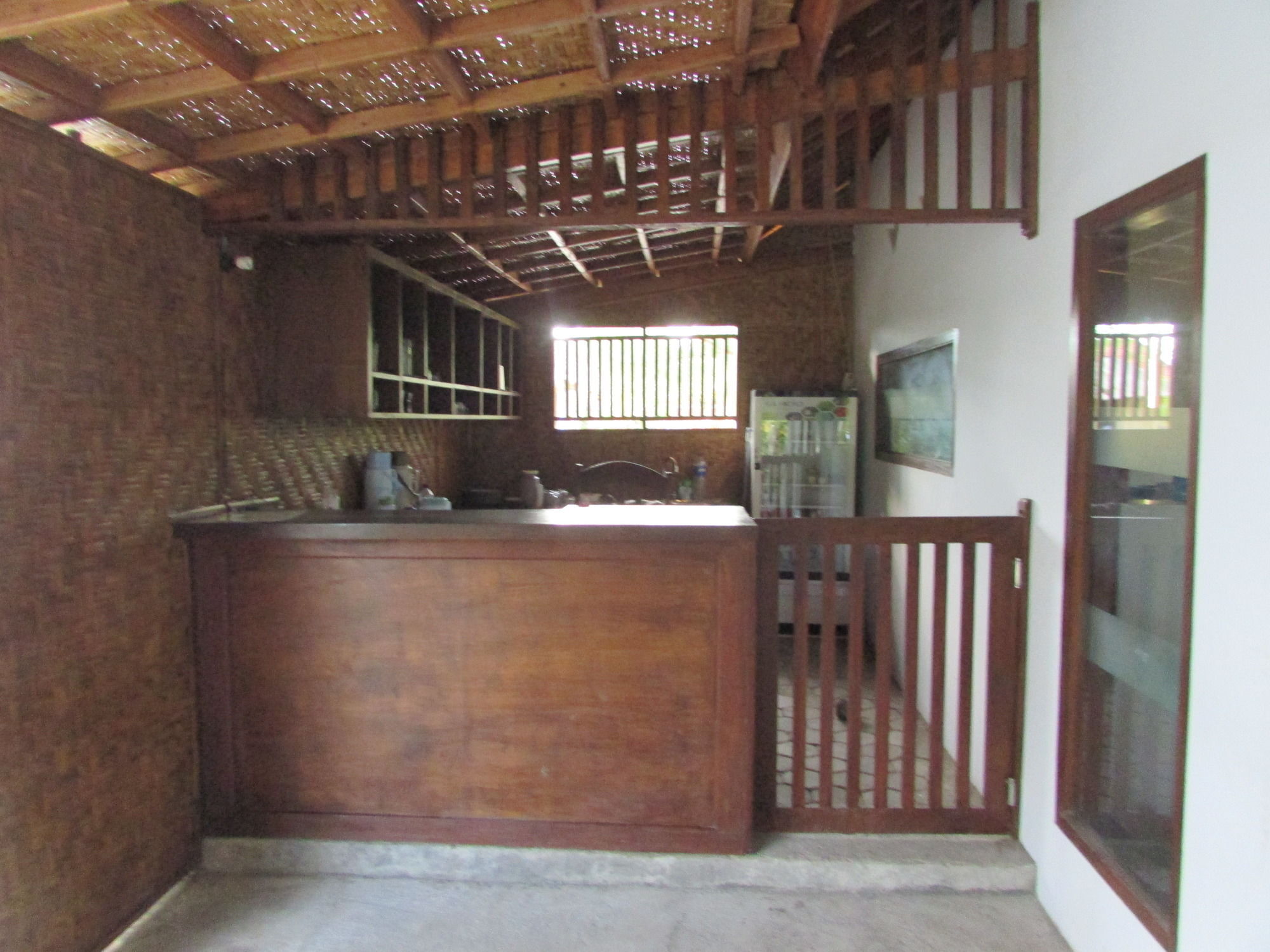 Friends Beach Hotel Kuta  外观 照片